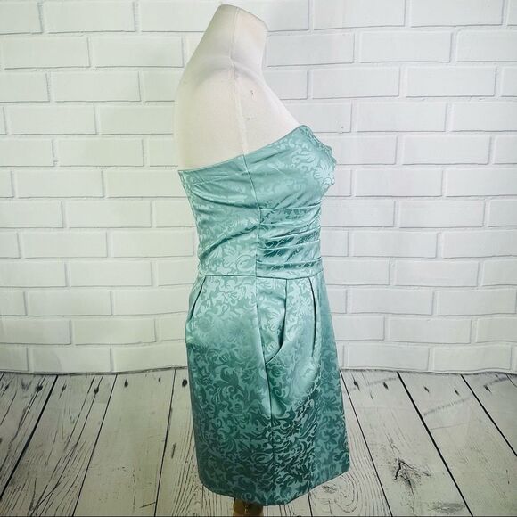 Method Mint Brocade Ruched Strapless Mini Dress - Size Medium - Picture 5 of 16